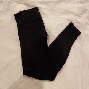 Black lululemon wunder under pants